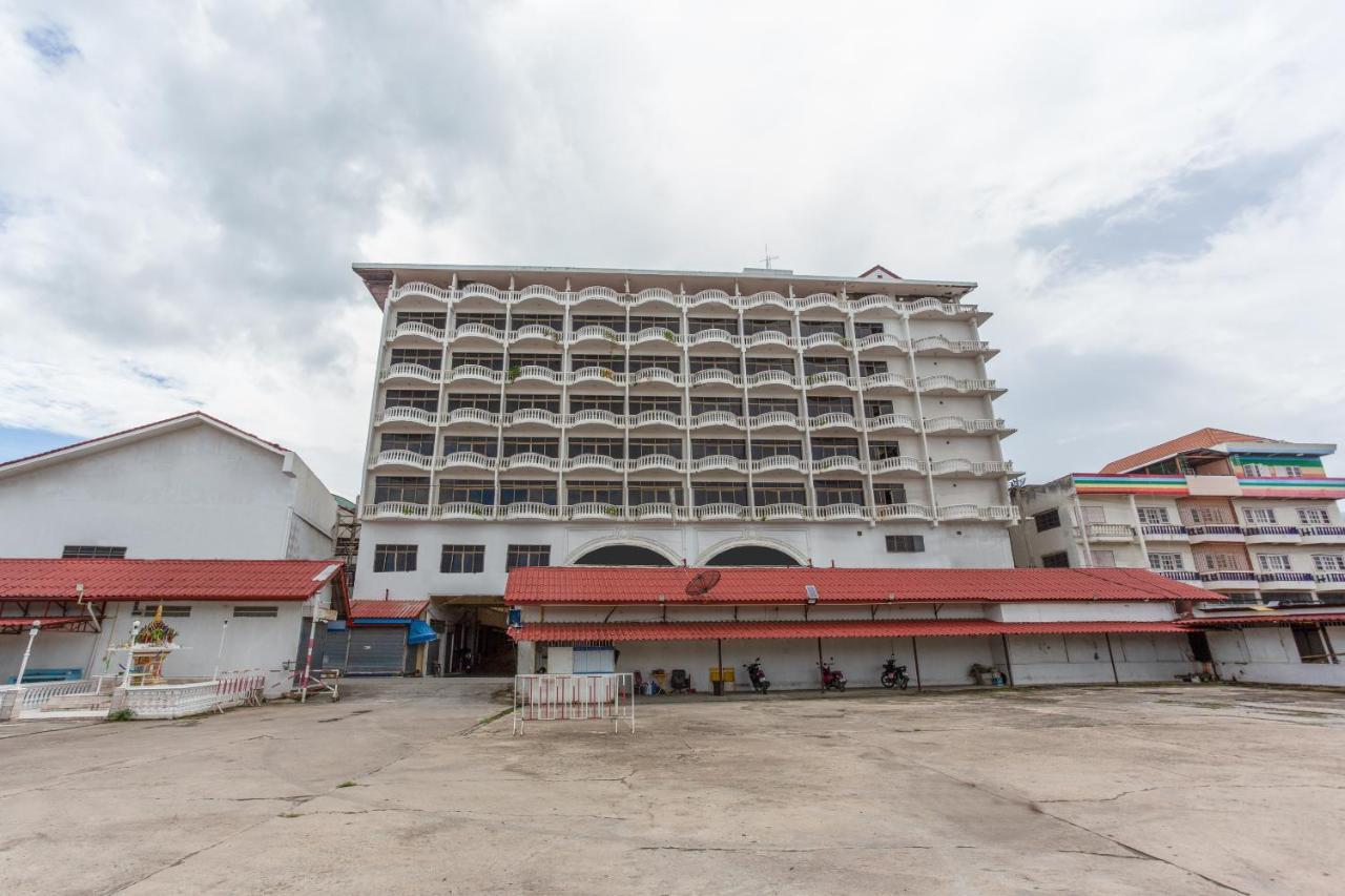 Capital O 1115 Wang Thong Hotel Maesai Mae Sai Exterior photo