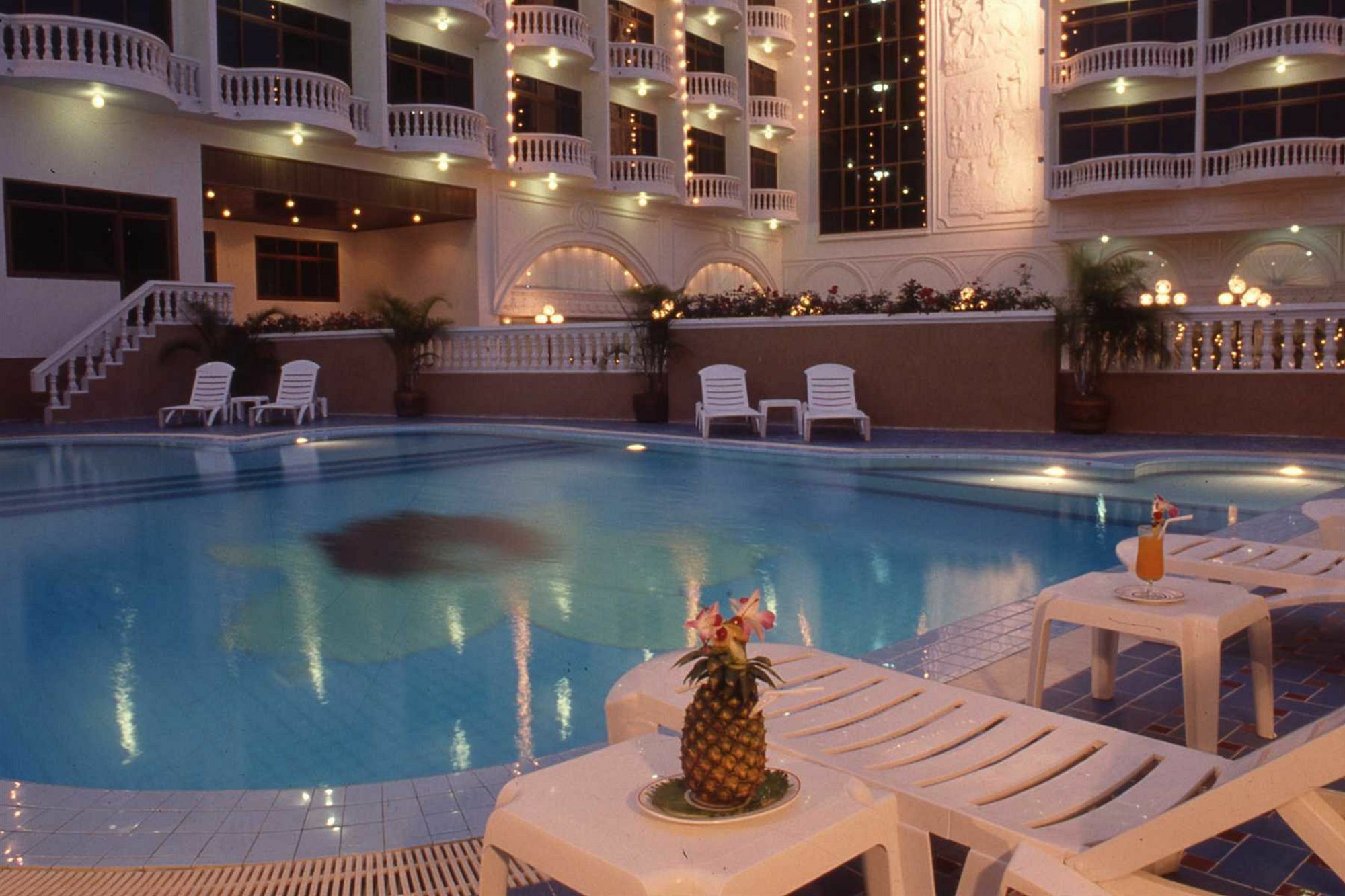 Capital O 1115 Wang Thong Hotel Maesai Mae Sai Exterior photo